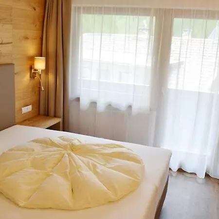 Neue Post 3* ゼルデン