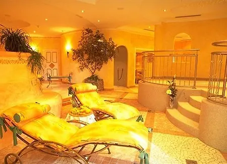Neue Post Hotel 3*
