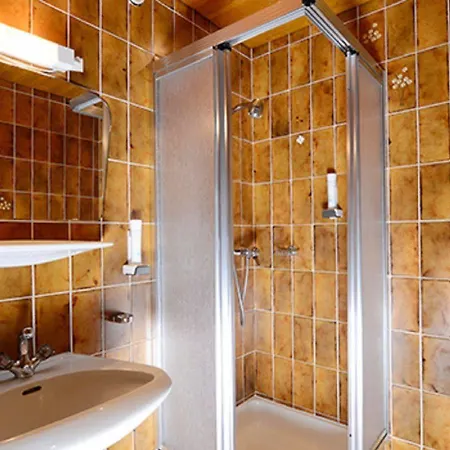 Hotel Neue Post 3*
